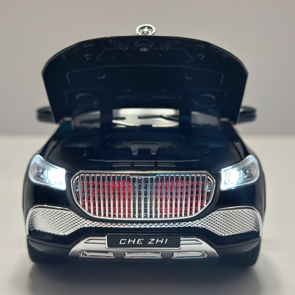 COPY - 1:24 Maybach GLS-Class GLS600 Diecast LED HEADLIGHT TAIL LIGHT Black - Picture 13 of 13
